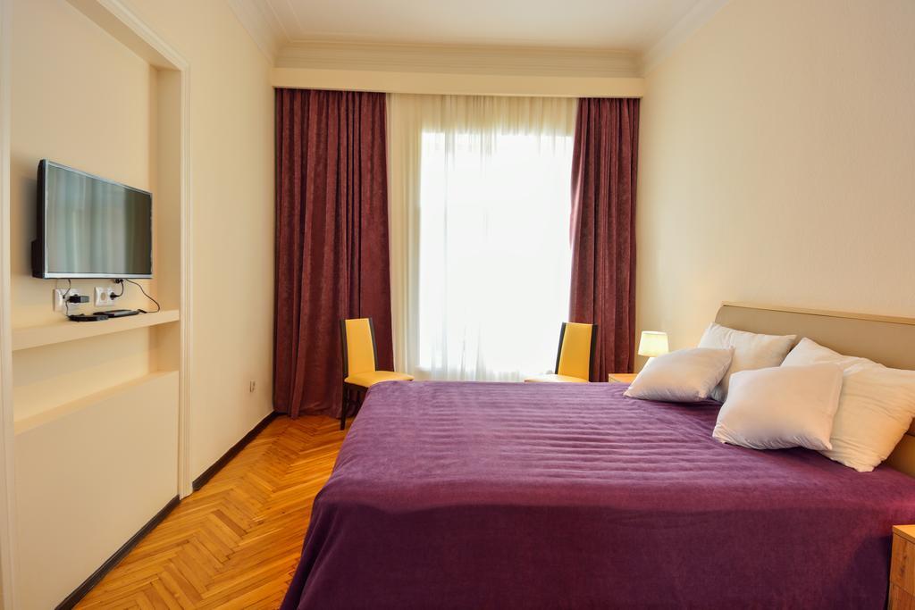 Gio'S Apartment Тбілісі Екстер'єр фото