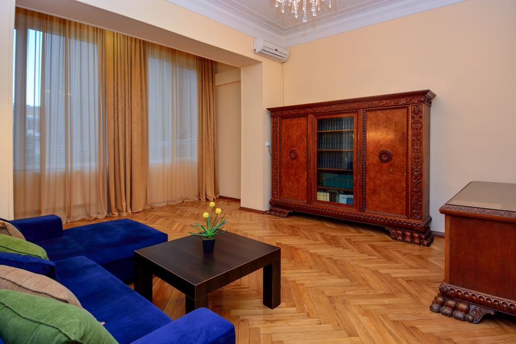 Gio'S Apartment Тбілісі Екстер'єр фото
