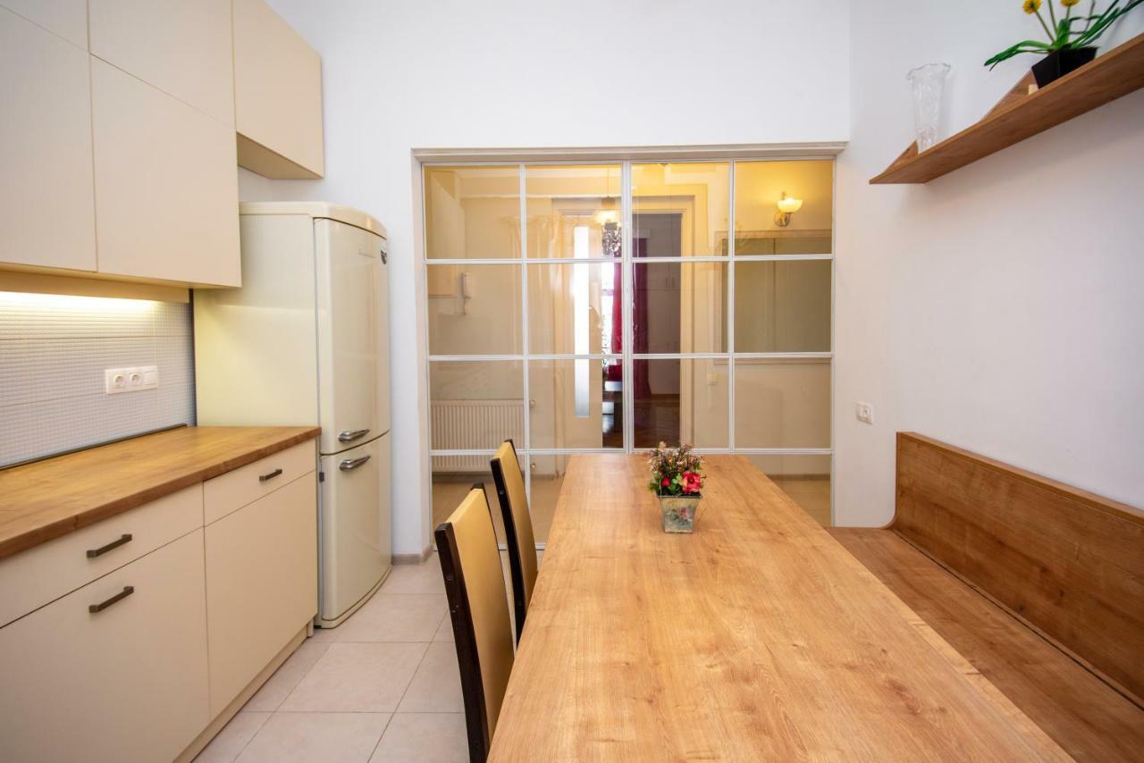 Gio'S Apartment Тбілісі Екстер'єр фото