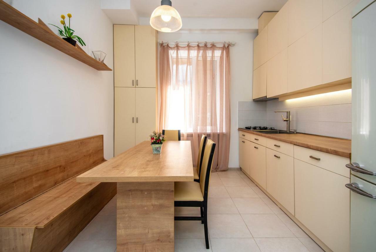 Gio'S Apartment Тбілісі Екстер'єр фото