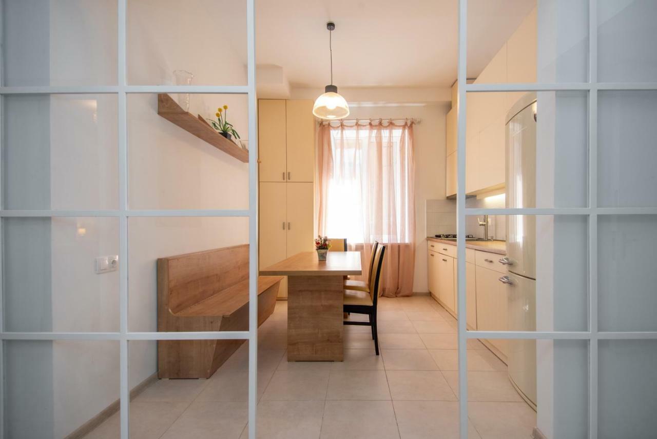 Gio'S Apartment Тбілісі Екстер'єр фото