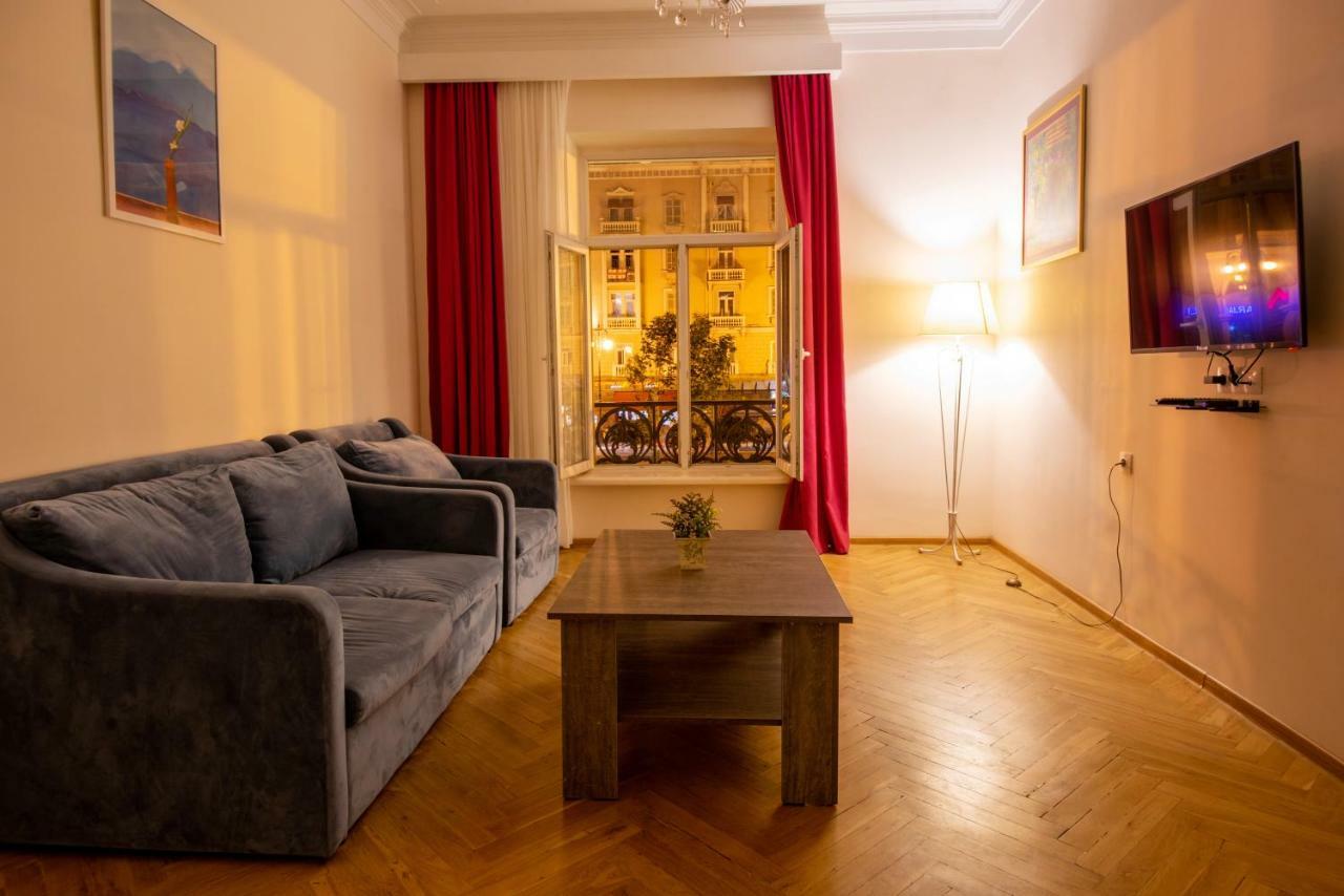 Gio'S Apartment Тбілісі Екстер'єр фото